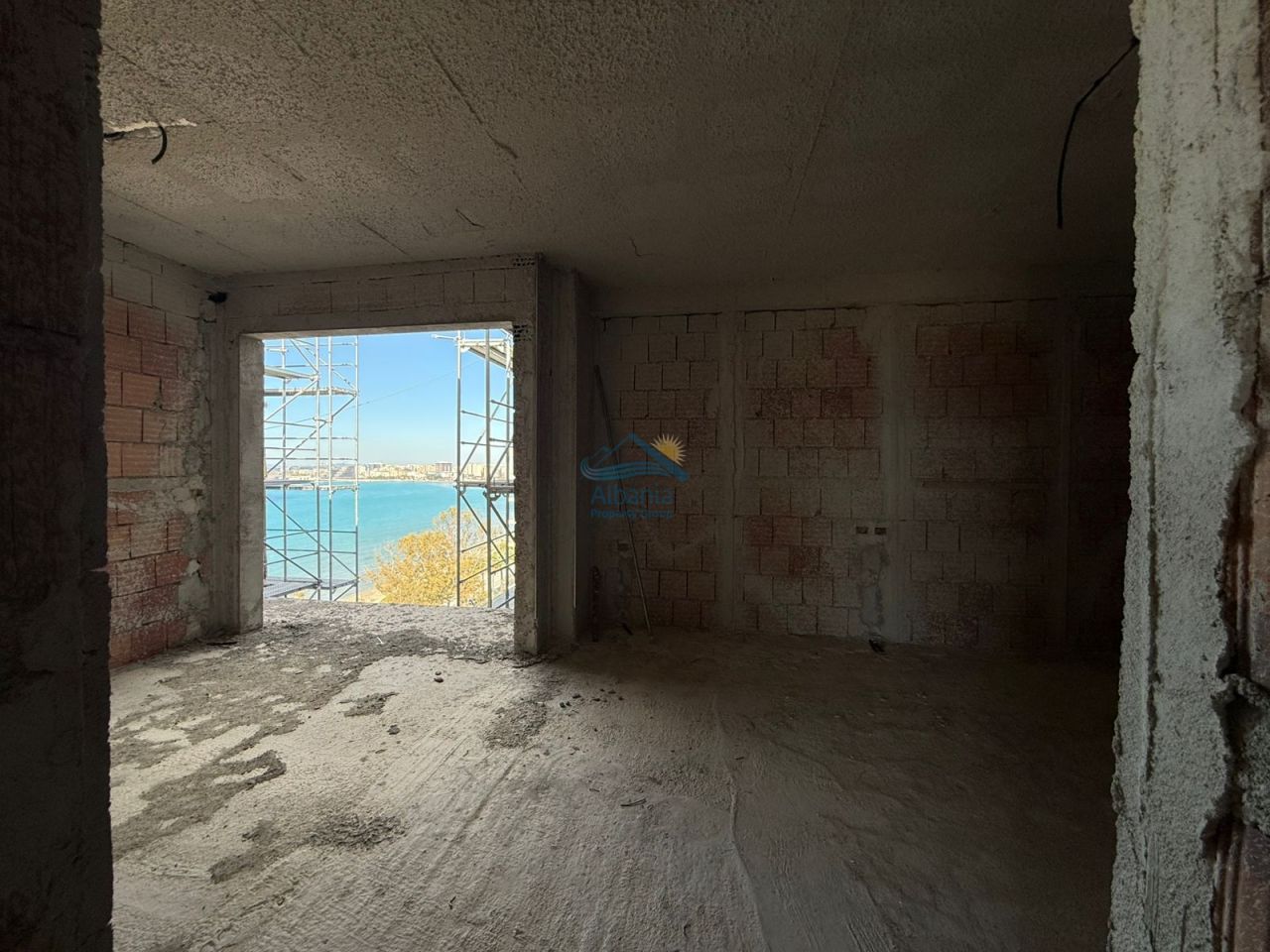 5 Luxury Apartment With Sea View For Sale In Vlora, Rr.Murat Terbaci